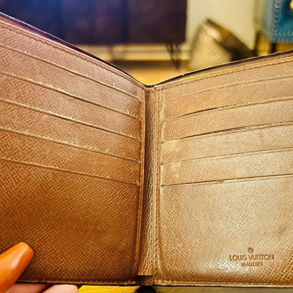 RARE Louis Vuitton men's Monogram wallet made by Malletier vintage collectors